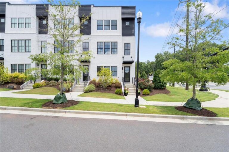 669 Soul Alley Unit 144 Alpharetta GA, 30009