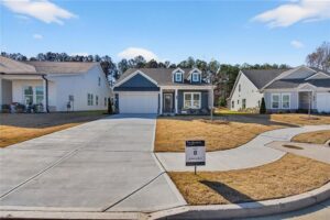 400 Vinca Circle NW Kennesaw GA, 30144